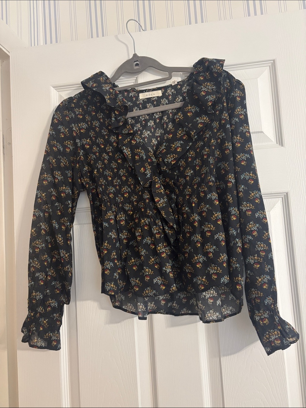Doen Hardy Top Black Floral Blouse